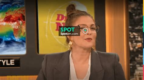 drew barrymore glasses on her show